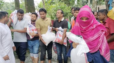 সুবর্ণচরে কেন্দ্রীয় ছাত্রদলের ত্রাণ বিতরণ