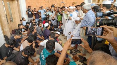 উপাচার্যের পদত্যাগের দাবিতে কুয়েট শিক্ষার্থীরা