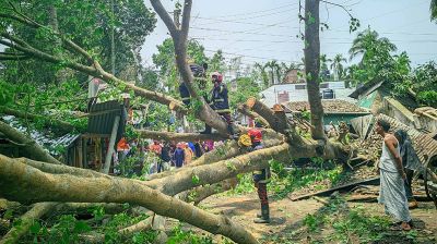 রংপুরে কালবৈশাখী ঝড় ও শিলাবৃষ্টিতে ঘরবাড়ি-ফসলের ক্ষতি
