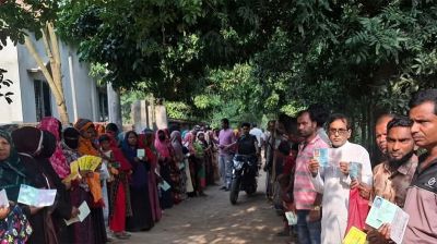 প্রায় ২০০ কোটি টাকা নিয়ে লাপাত্তা এনজিও
