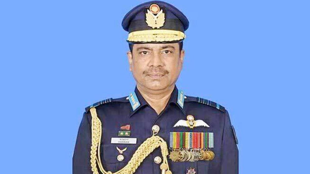 স্ত্রী-পুত্রসহ সাবেক বিমান বাহিনী প্রধানের ৩৮ ব্যাংক হিসাব জব্দ