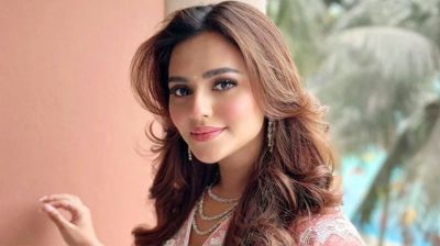 মুক্তি পেলেন নুসরাত ফারিয়া